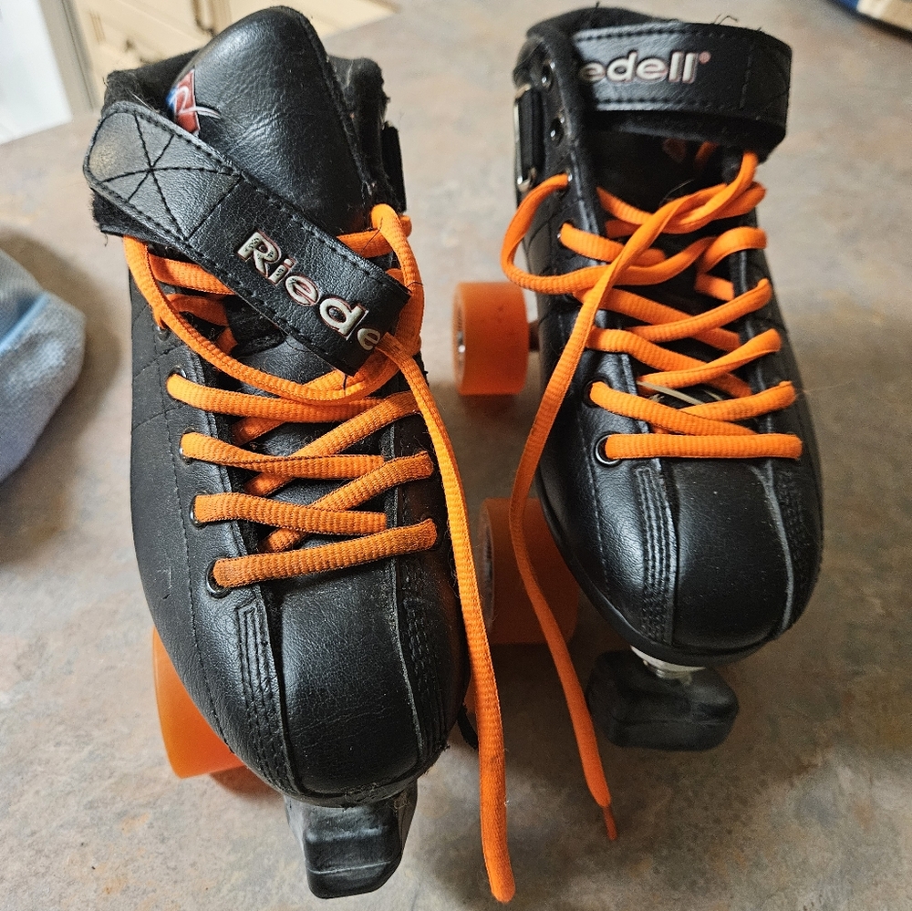 Riedell quad skates siz 5